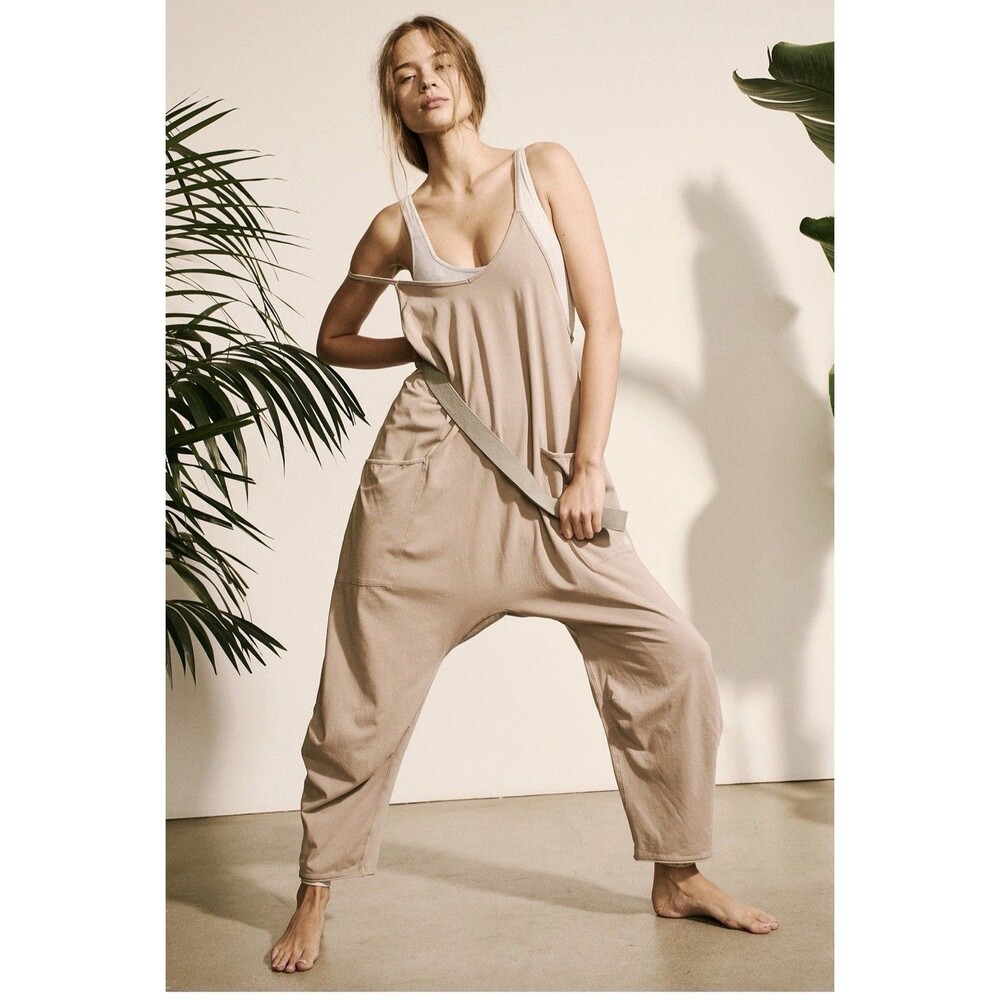 Free People Movement Womens Jumpsuit Size Medium Brown Mocha Stretch Hot Shot